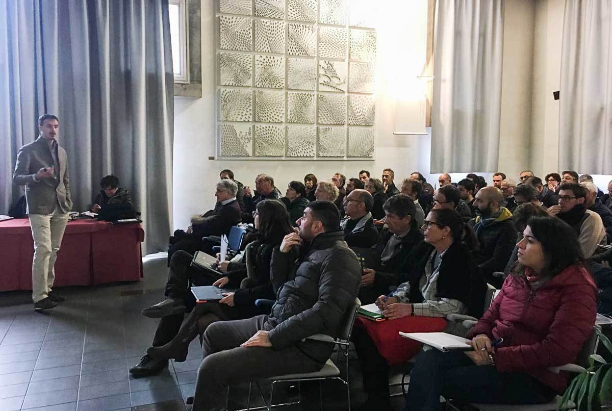 relatore parla al seminario di formazione a Padova su "l'Acustica nei procedimenti amministrativi"